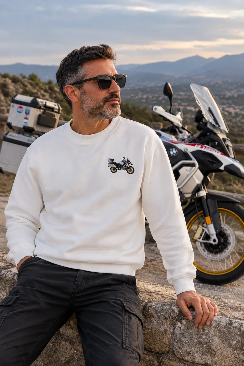 SUDADERA PERSONALIZADA COCHE– BORDADA